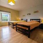 De Montagne Renove Avec Poele A Bois - - Fr-1-589-237 *