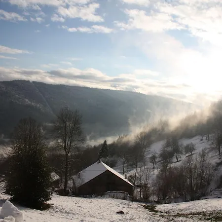 De Montagne Renove Avec Poele A Bois - - Fr-1-589-237 *