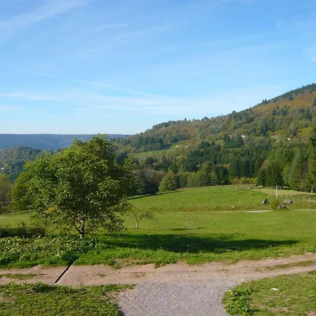 De Montagne Renove Avec Poele A Bois - - Fr-1-589-237