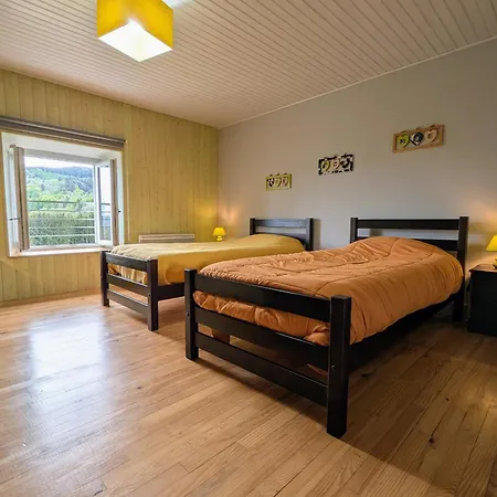 De Montagne Renove Avec Poele A Bois - - Fr-1-589-237 *