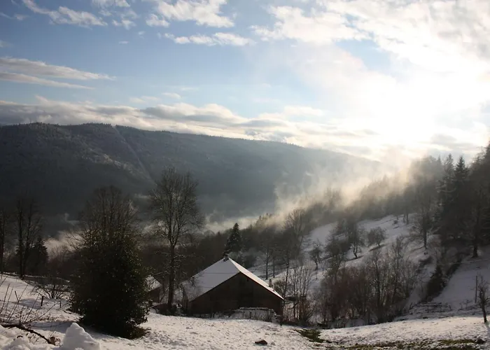 De Montagne Renove Avec Poele A Bois - - Fr-1-589-237 *