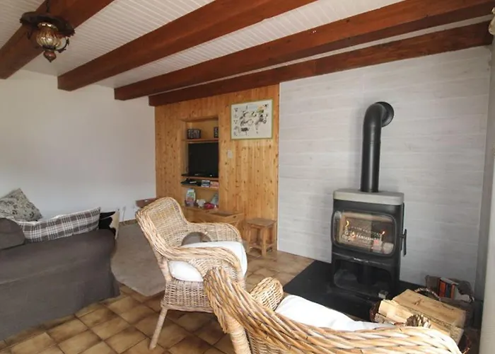 De Montagne Renove Avec Poele A Bois - - Fr-1-589-237 Prázdninový dům *